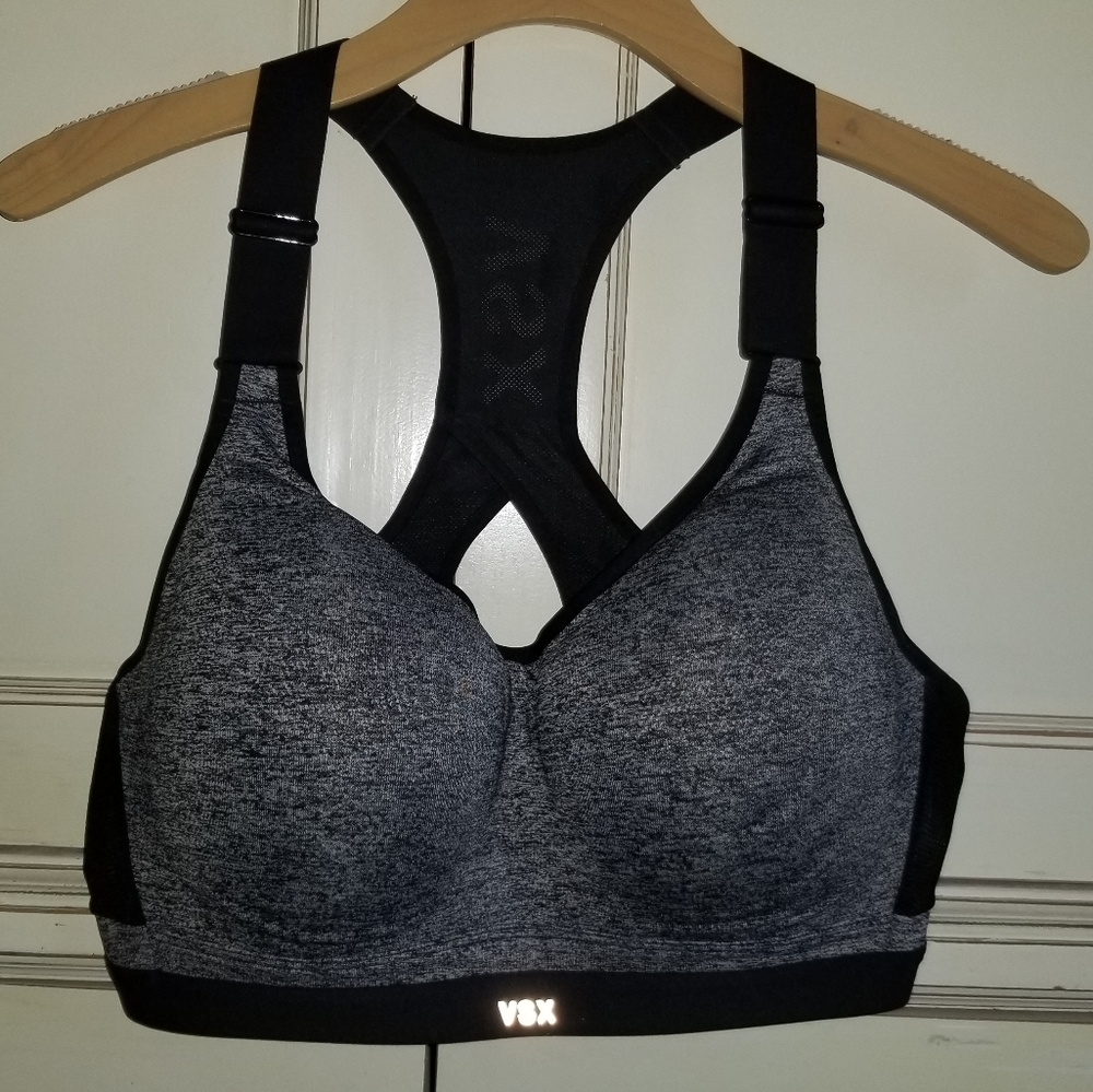 NWOT- Victoria's Secret Sport Sports Bra